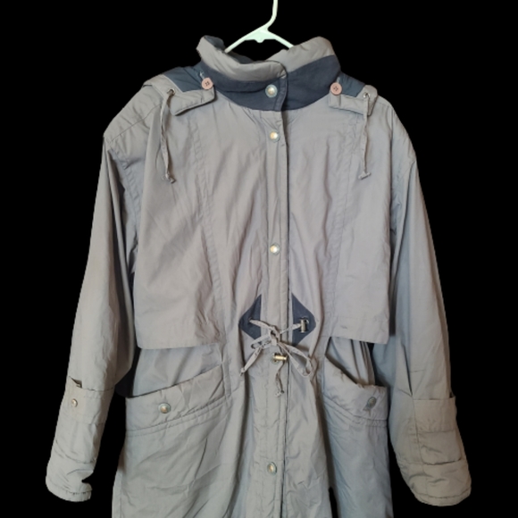 *MULBERRY STREET DOWN FILL COAT with removable hood - Picture 3 of 6